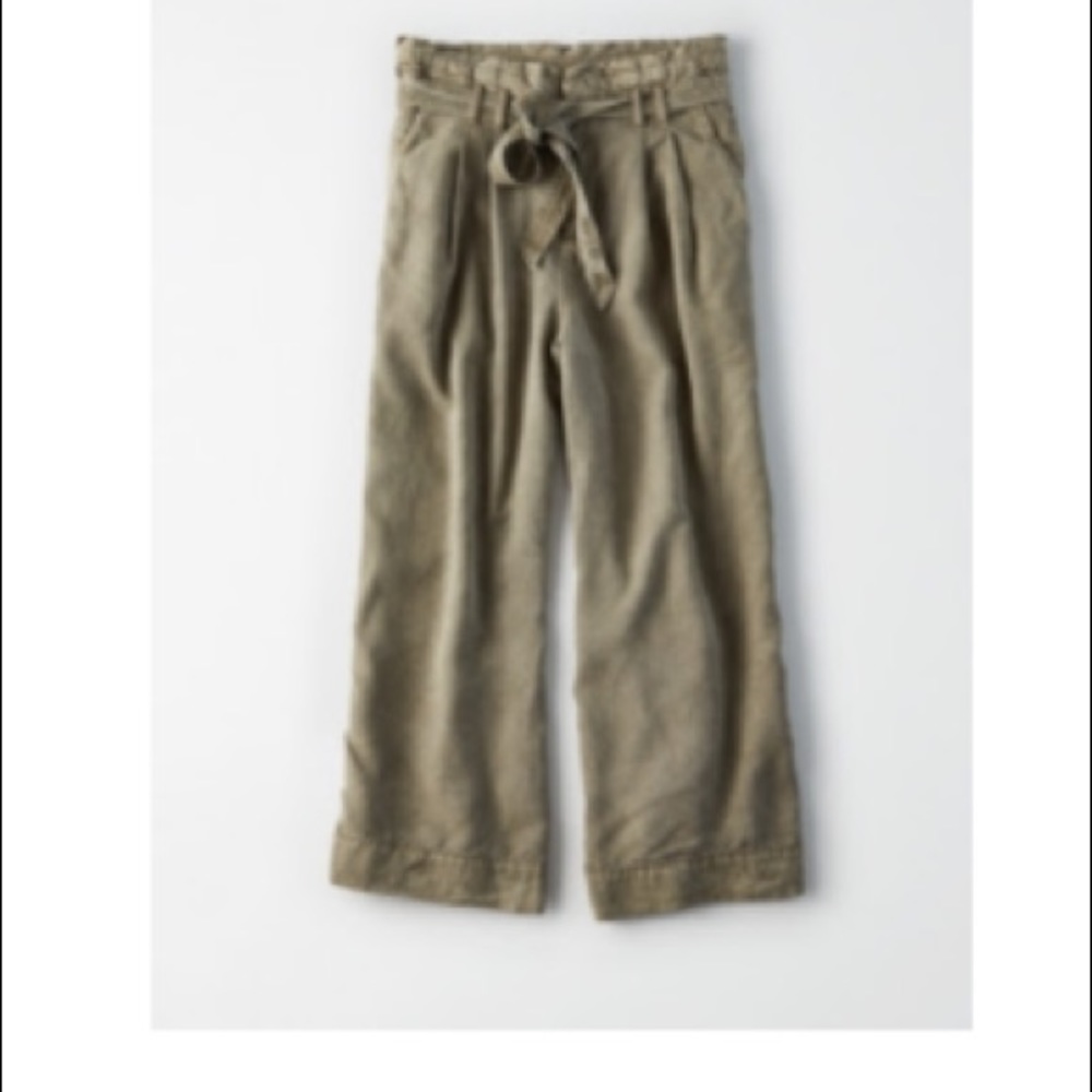 American eagle olive green bottoms pants